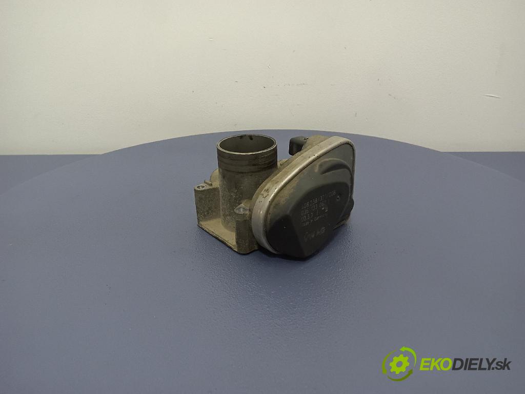 Vw Golf 2003 klapka 036133062l