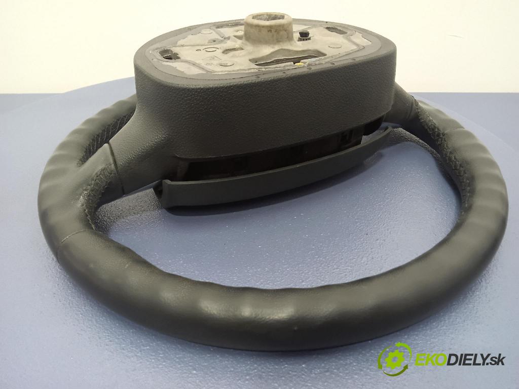 Ford Focus 2006 volant 4M51-3600-EJW