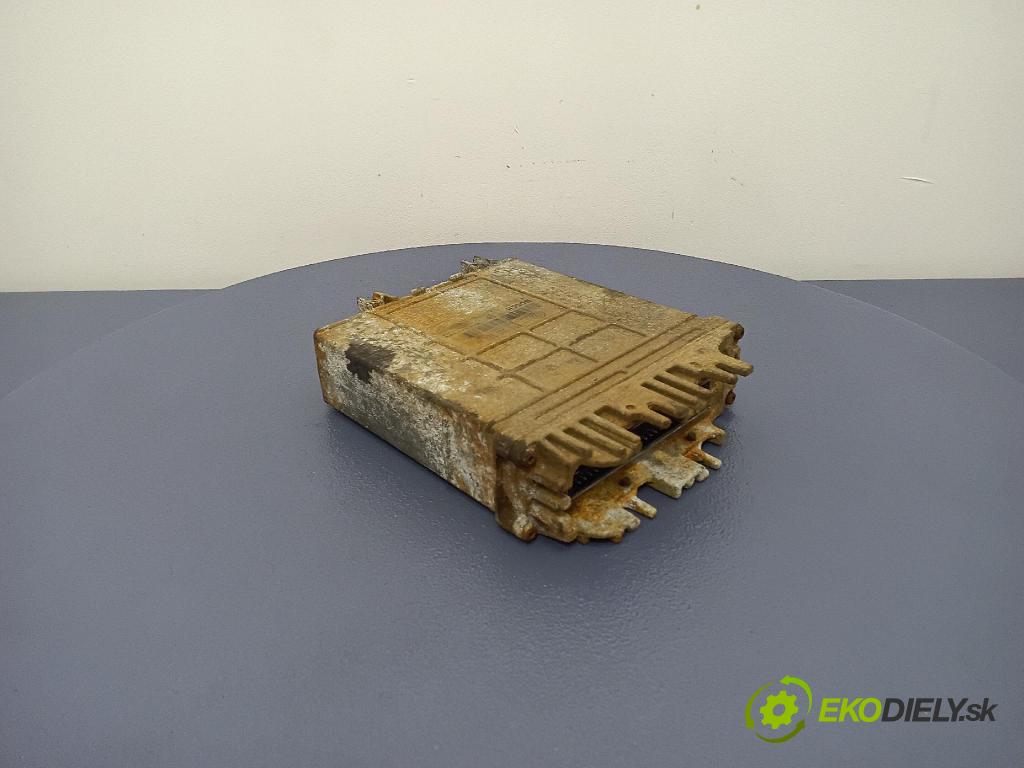 Vw Lt 1999 riadiaca jednotka Motor: 074906021AF