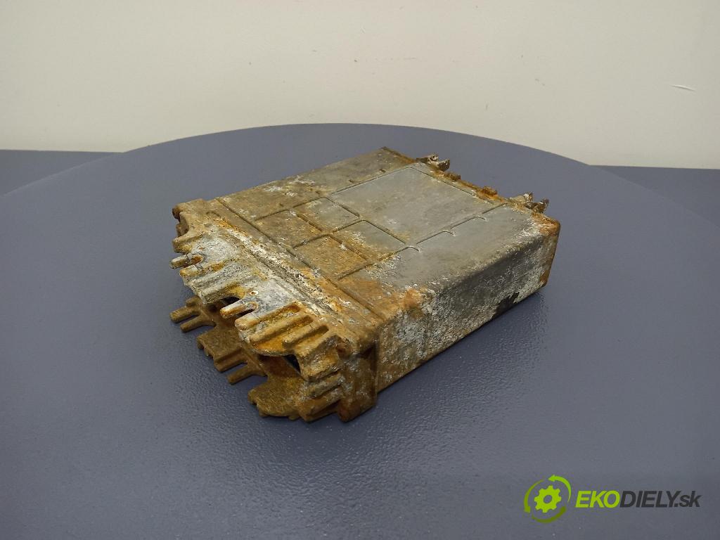 Vw Lt 1999 riadiaca jednotka Motor: 074906021AF