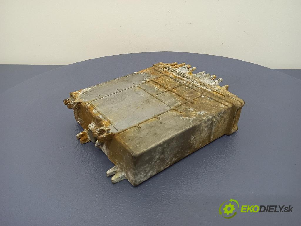 Vw Lt 1999 riadiaca jednotka Motor: 074906021AF