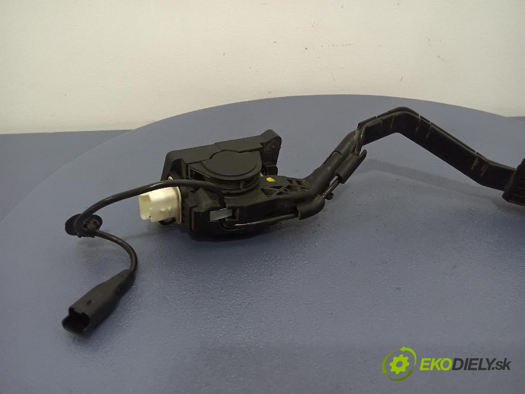 Citroen C5 2006 pedal Plyn: 9650341780