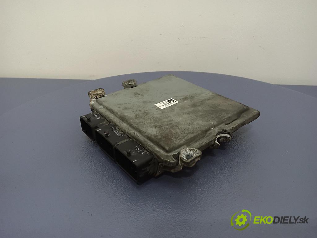 Volvo V50 2006 riadiaca jednotka Motor: 30785520AA