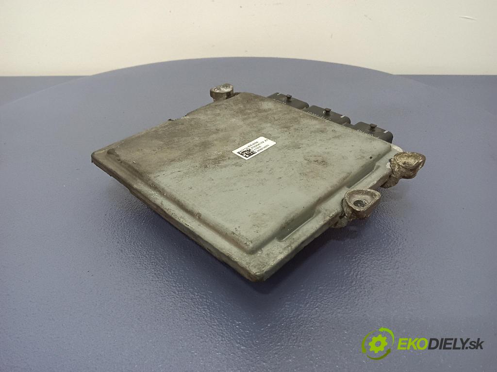 Volvo V50 2006 riadiaca jednotka Motor: 30785520AA