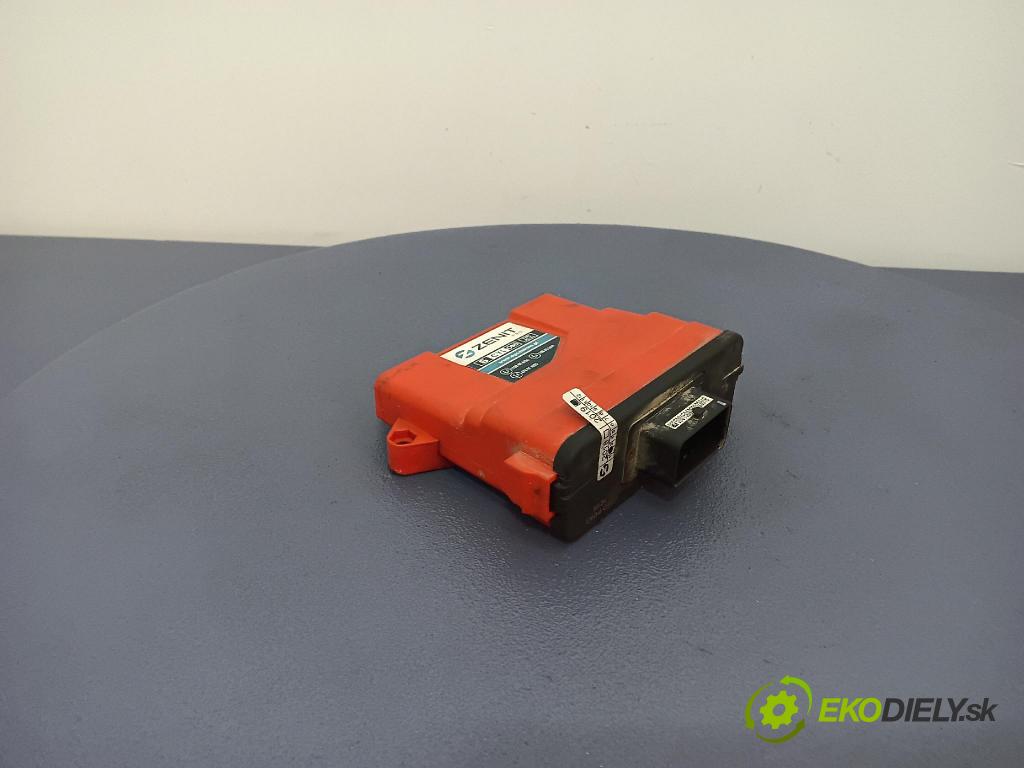 Audi A6 1998 řídící jednotka 110R-006206