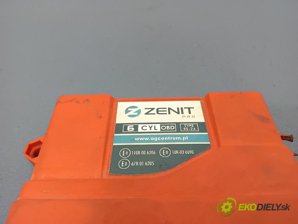 Audi A6 1998 řídící jednotka 110R-006206