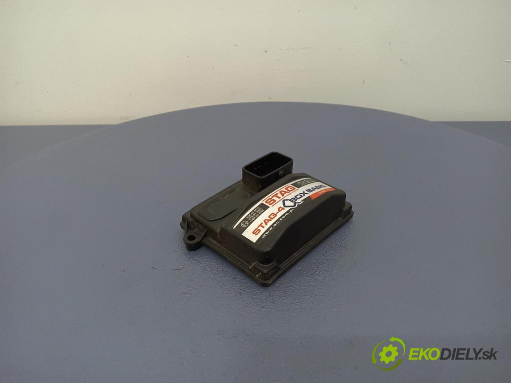 Volvo V40 2001 riadiaca jednotka 10R-036616