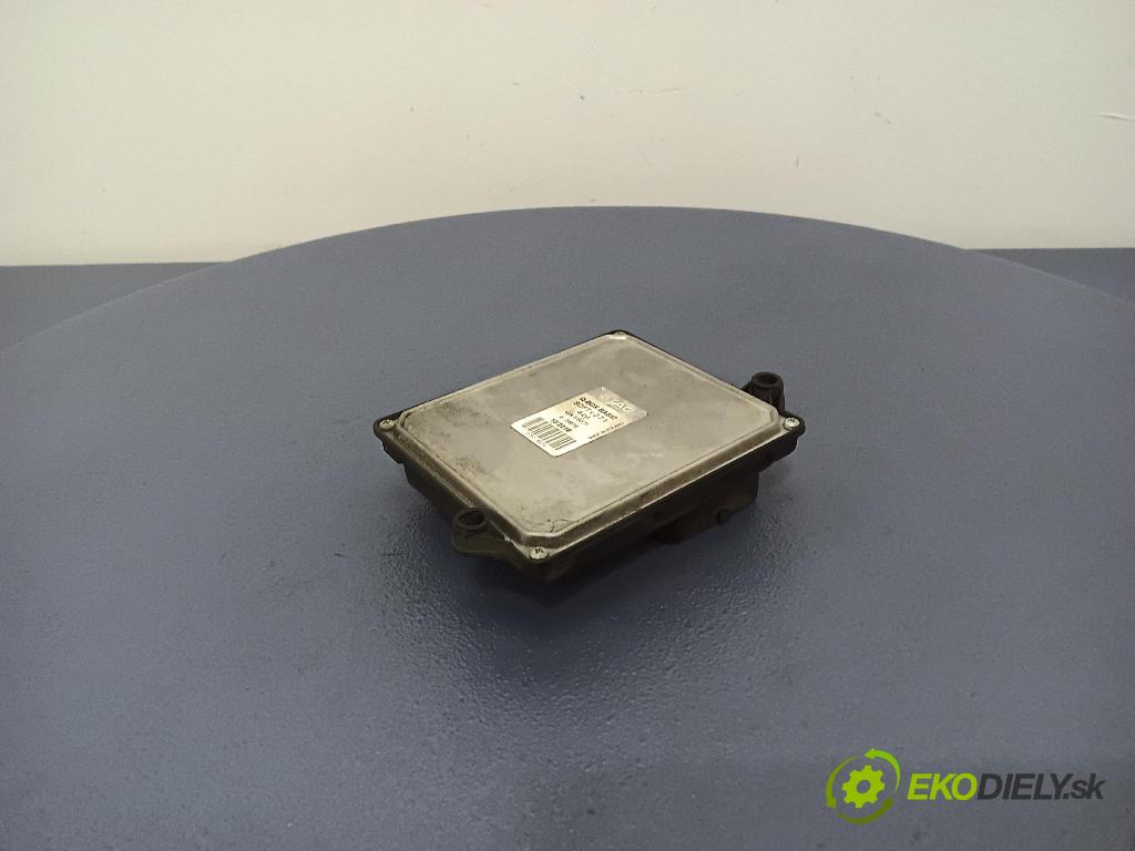 Volvo V40 2001 riadiaca jednotka 10R-036616