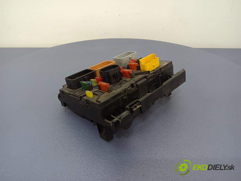 Citroen C4 picasso 2006 skrinka Poistky: 9661708080