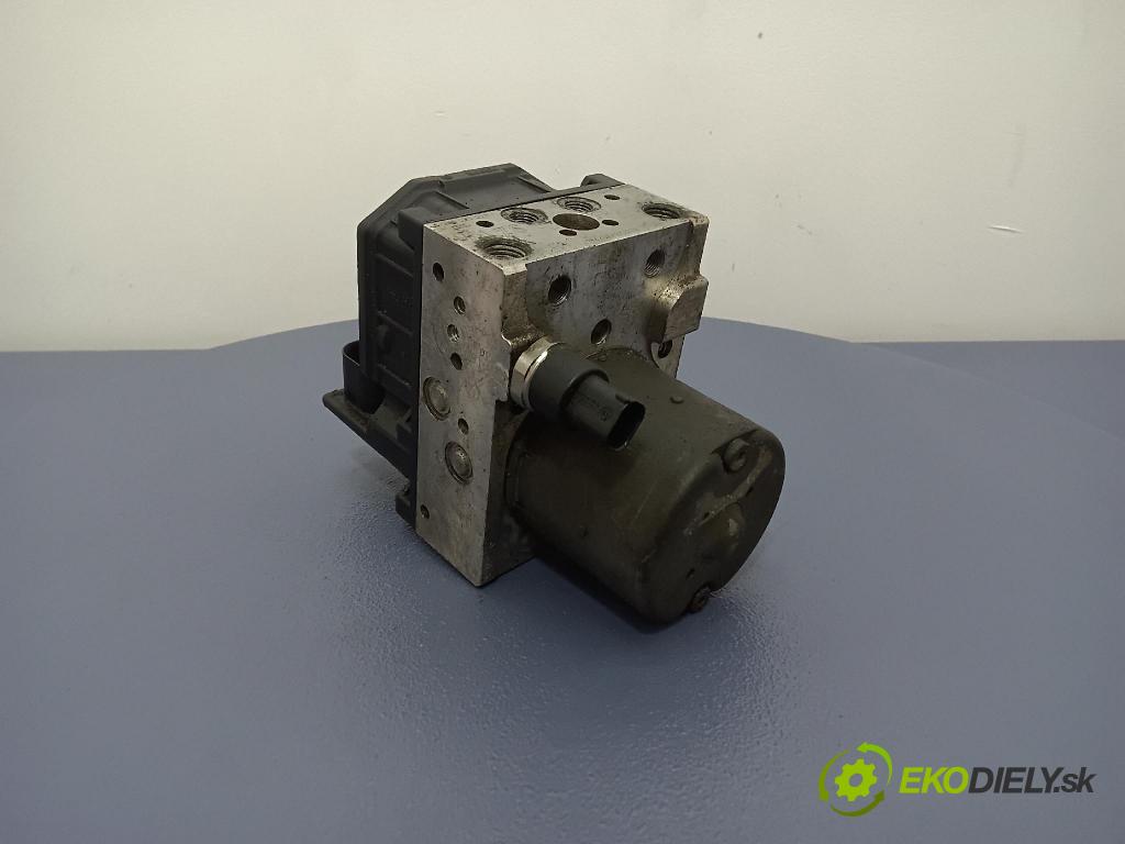 Toyota Avensis 2003 čerpadlo ABS x 44540-05030