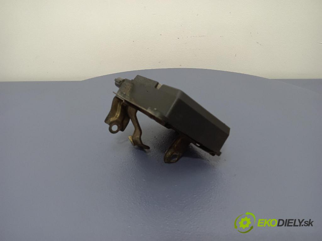 Toyota Avensis 2003 riadiaca jednotka 89871-20050