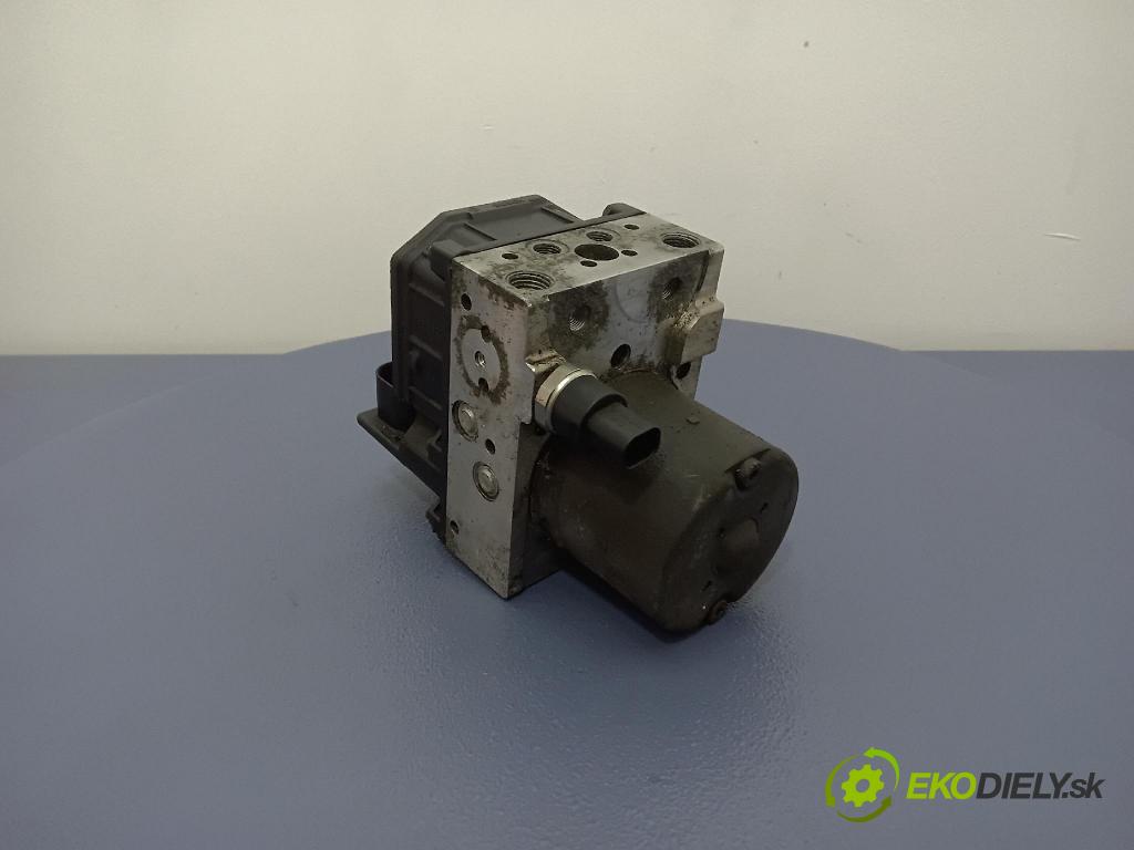 Toyota Avensis 2005 čerpadlo ABS x 44540-05033