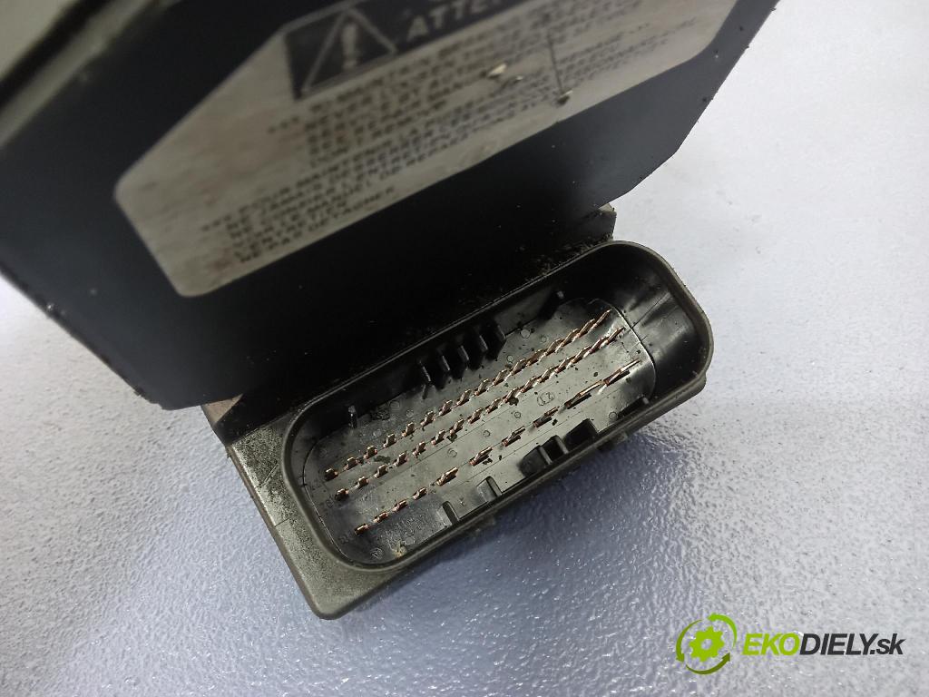 Toyota Avensis 2005 čerpadlo ABS x 44540-05033