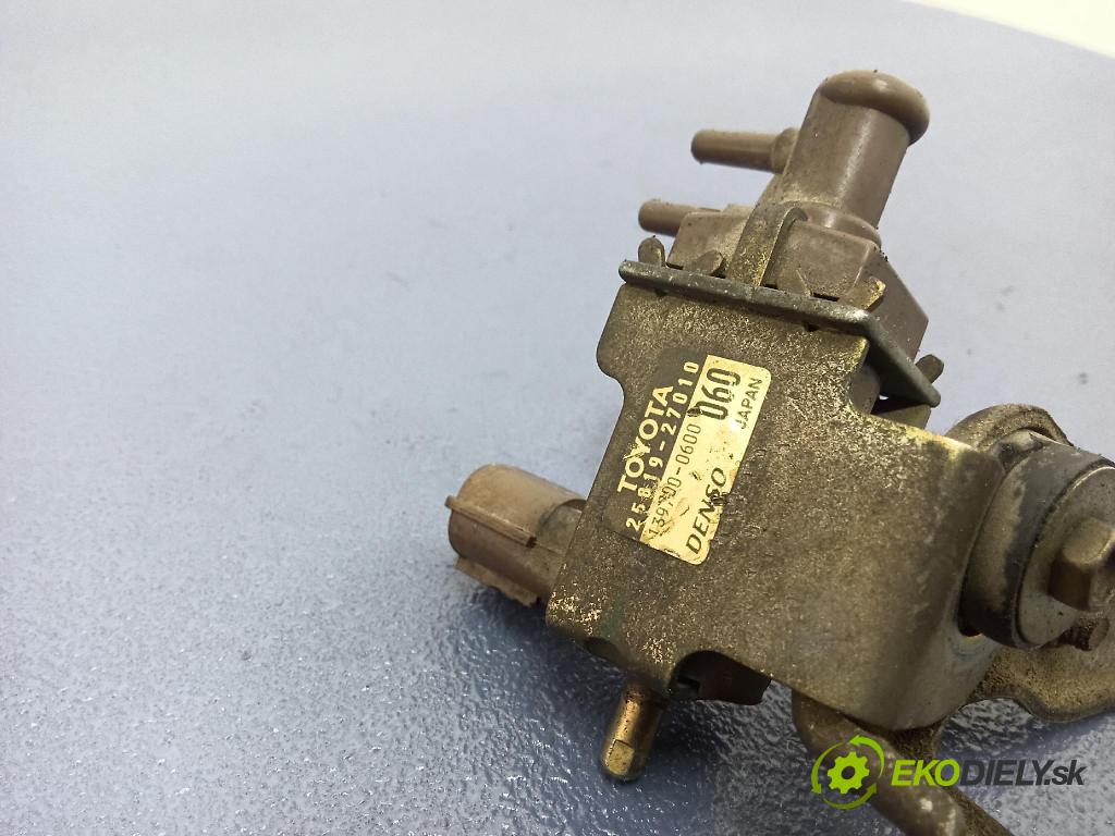 Toyota Avensis 2002 ventil Vákuum: 25819-27010