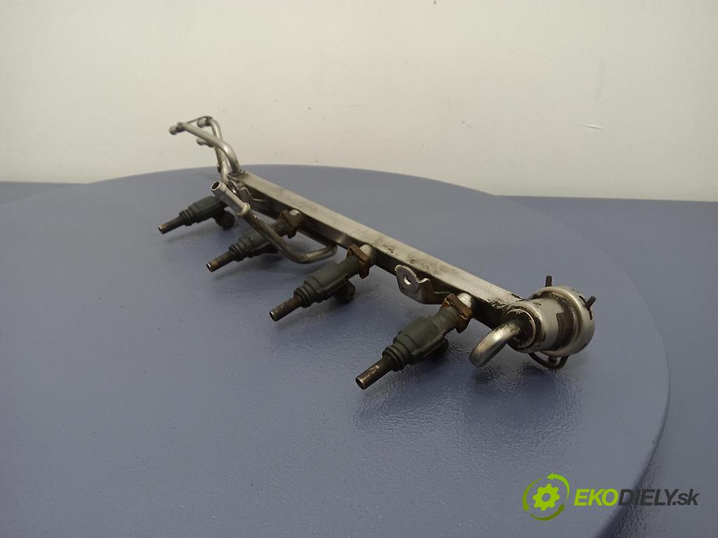 Seat Alhambra 2000 lišta Dodávka: 06A906032AE