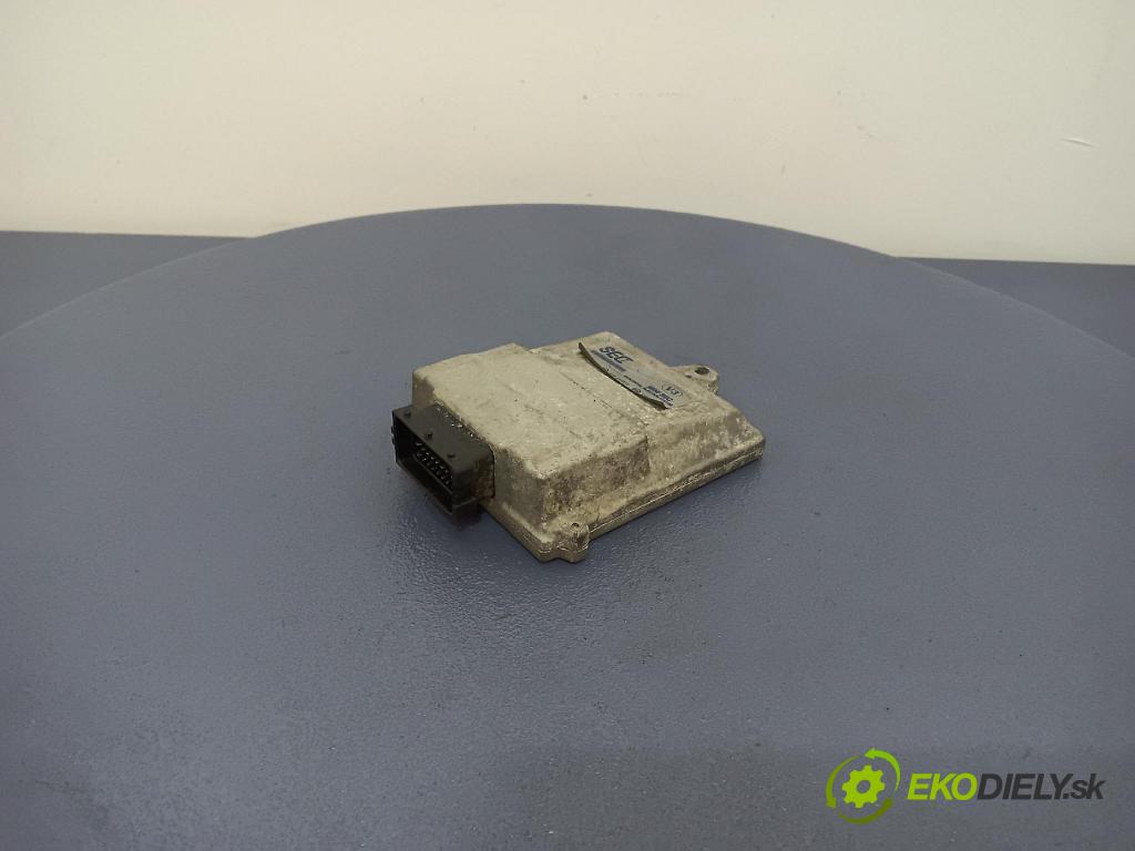 Skoda Roomster 2008 řídící jednotka 67R-014313