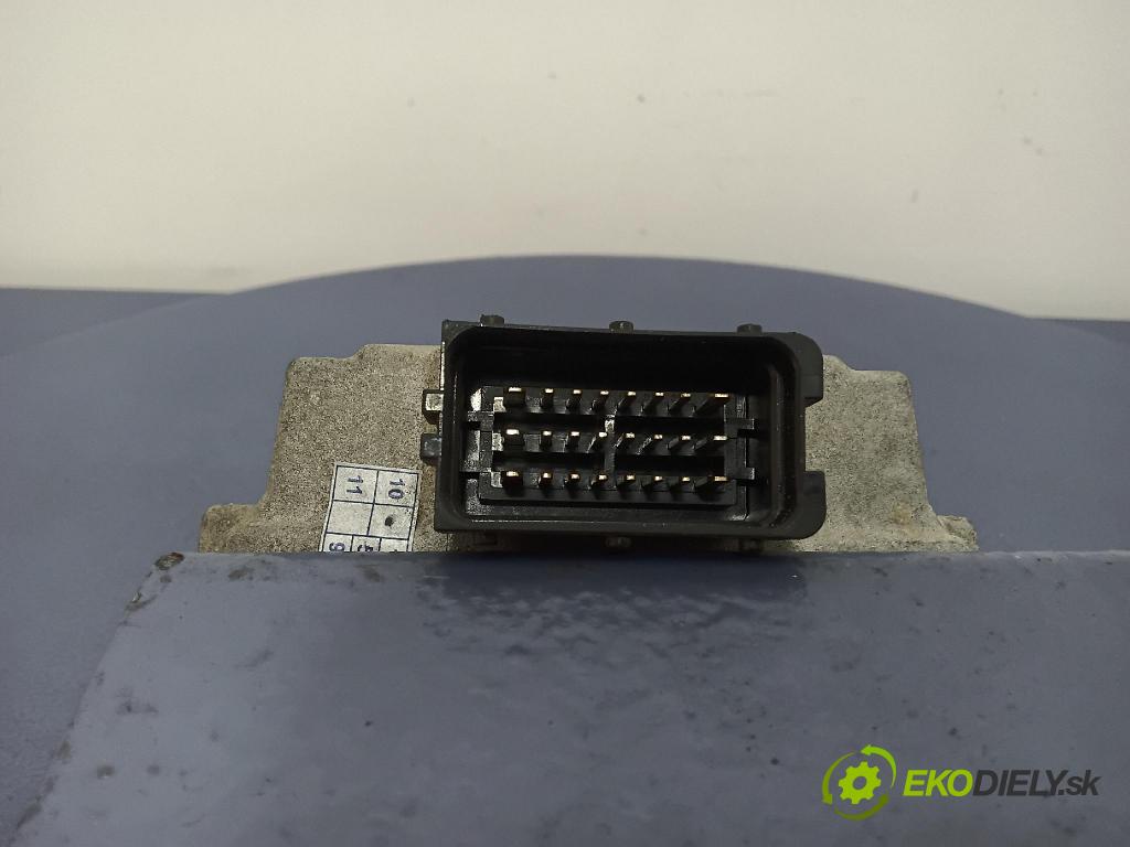 Skoda Roomster 2008 řídící jednotka 67R-014313