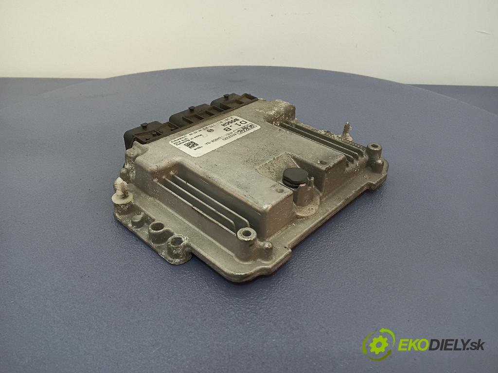 Volvo S40 2005 riadiaca jednotka Motor: 4N51-12A650-BA