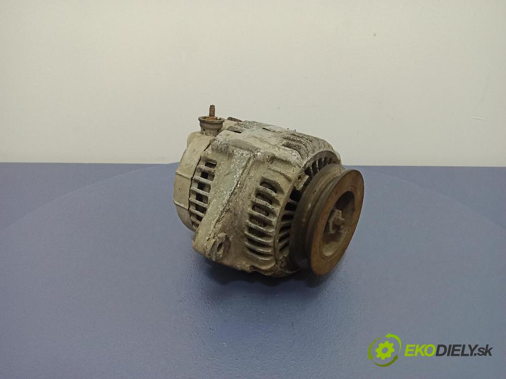Toyota Avensis 2002 Alternator 01