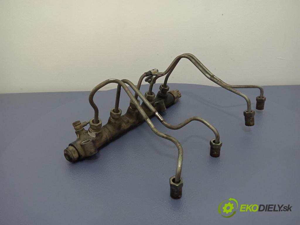 Toyota Avensis 2002 lišta Dodávka: 89458-12020