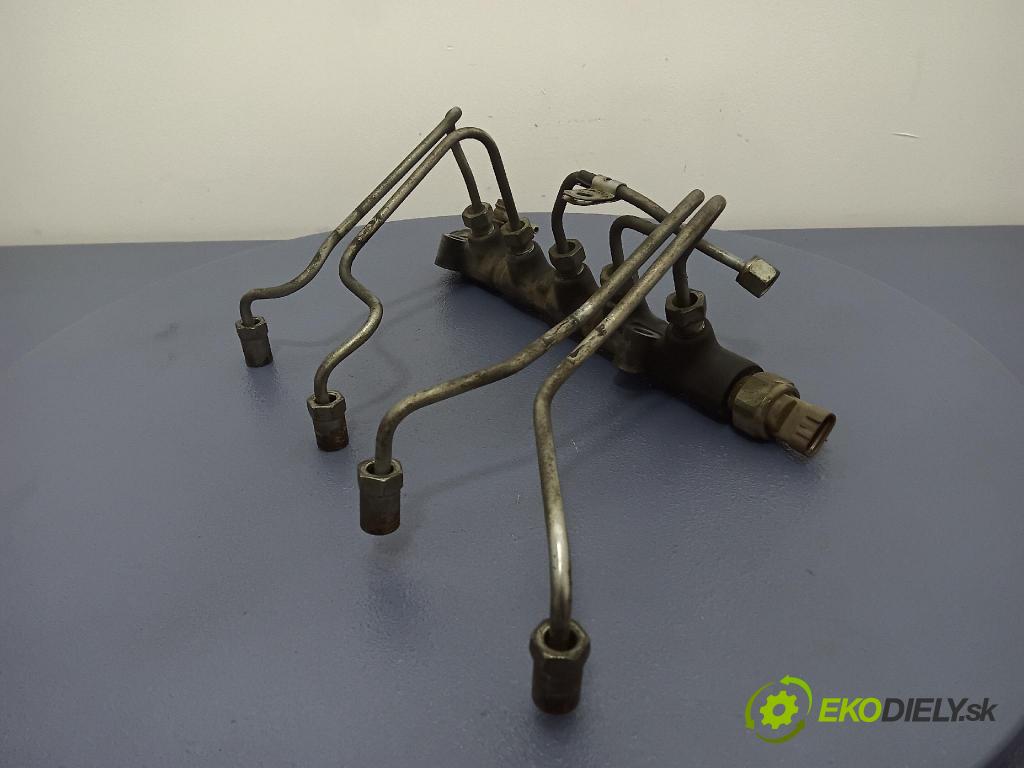 Toyota Avensis 2002 lišta Dodávka: 89458-12020