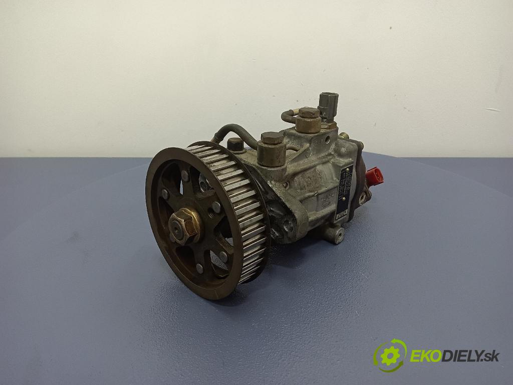 Toyota Avensis 2002 čerpadlo Injekcia: 22100-27010