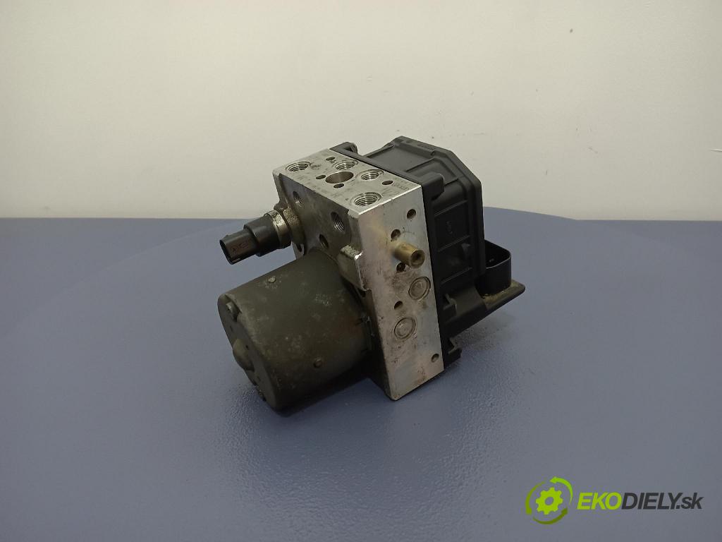 Audi A4 2001 čerpadlo ABS x 8E0614517