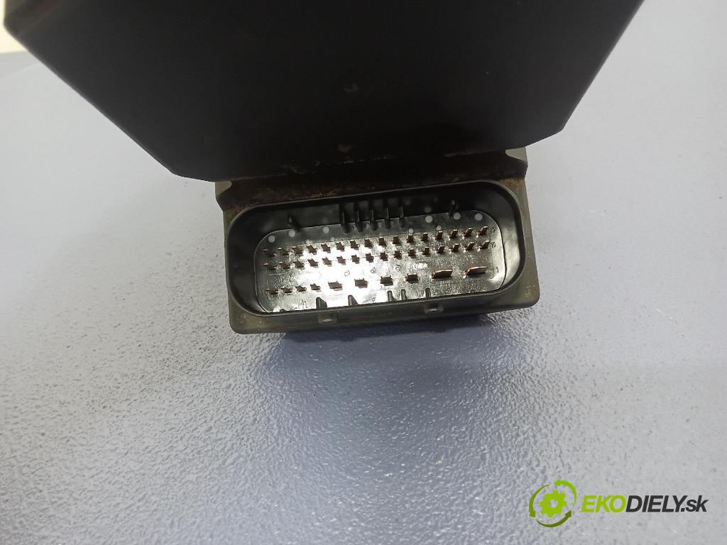 Audi A4 2001 čerpadlo ABS x 8E0614517