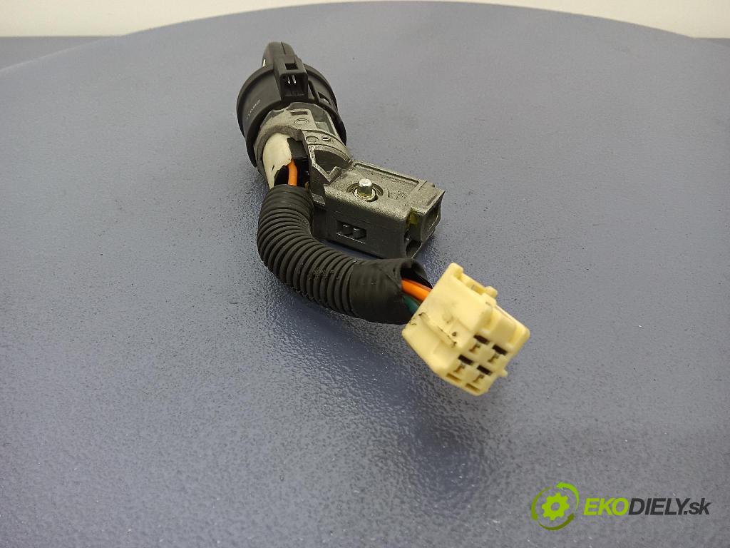 Citroen C1 2010 Spínač zapaľovania: N0501477