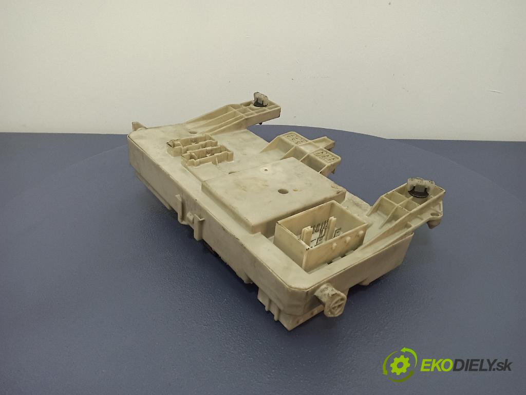 Volvo S40 2005 skrinka Poistky: 30728906