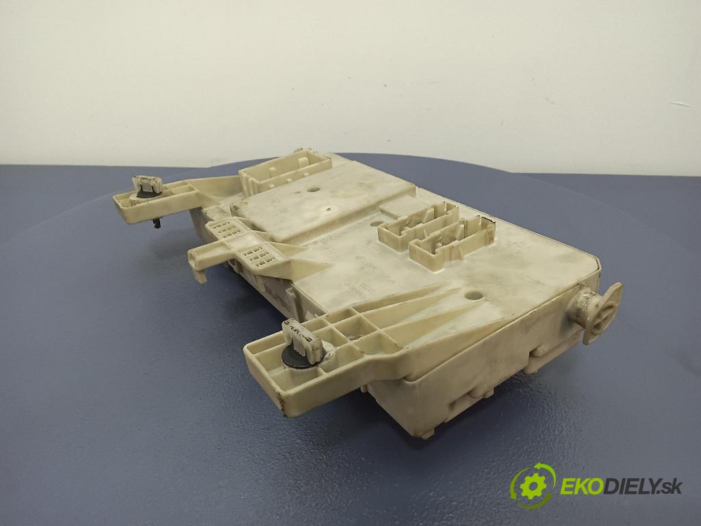 Volvo S40 2005 skrinka Poistky: 30728906