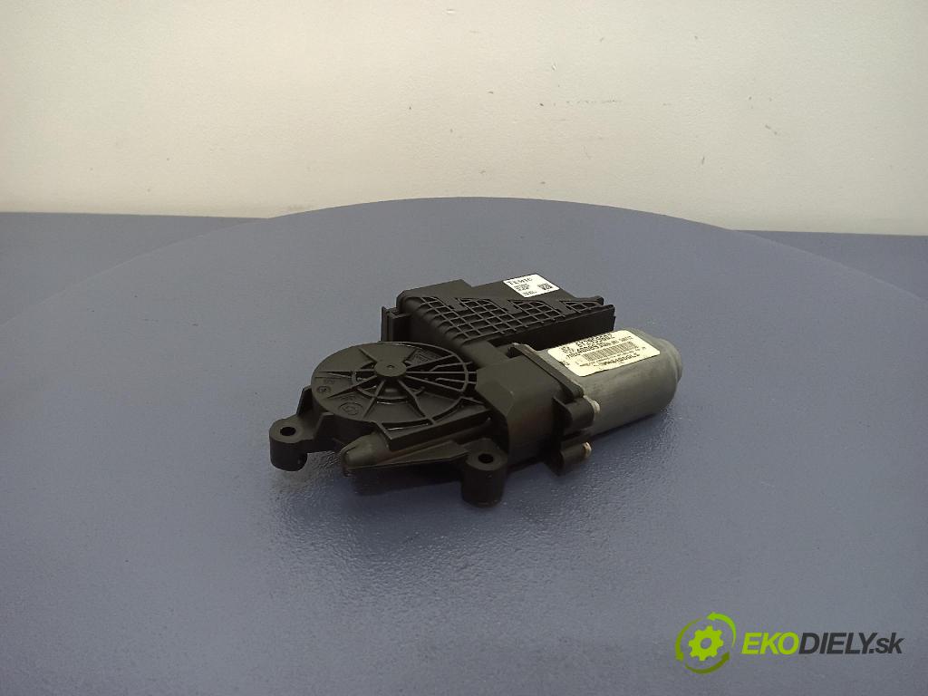 Skoda Fabia 2004 mechanismus stahování Sklenka: před Levý: 6Y2959802