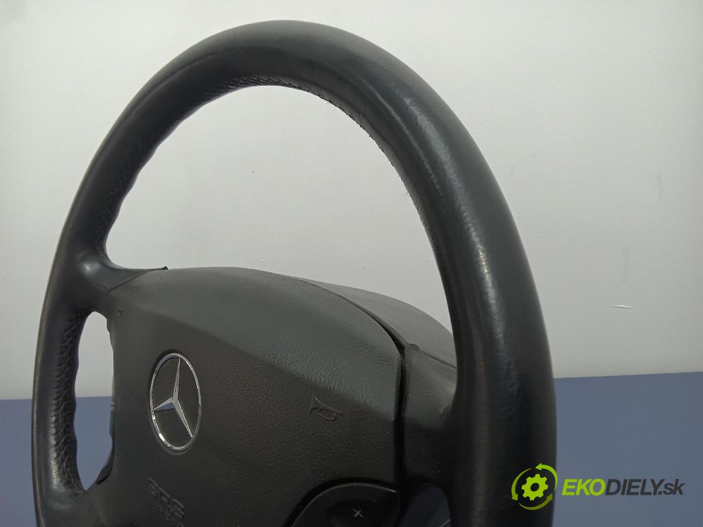 Mercedes S-klasa 2000 volant 01