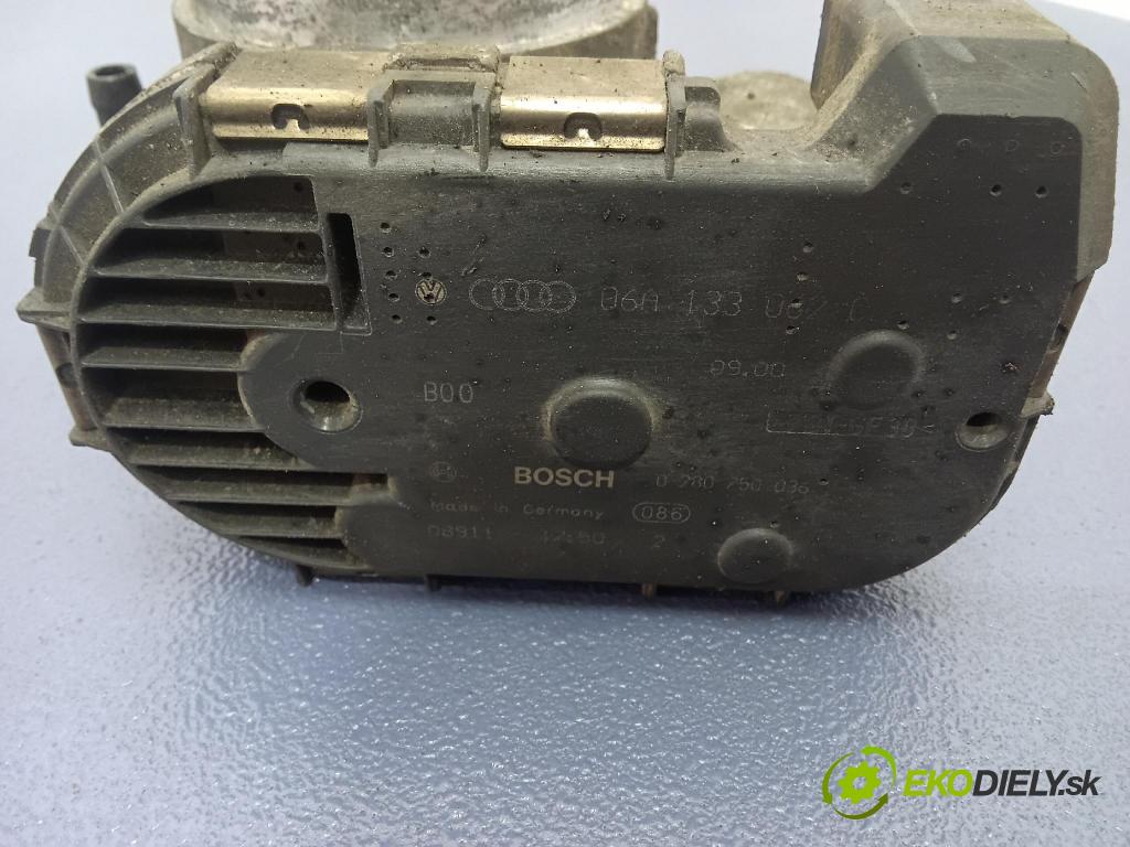 Audi A3 2000 klapka 06A133062C