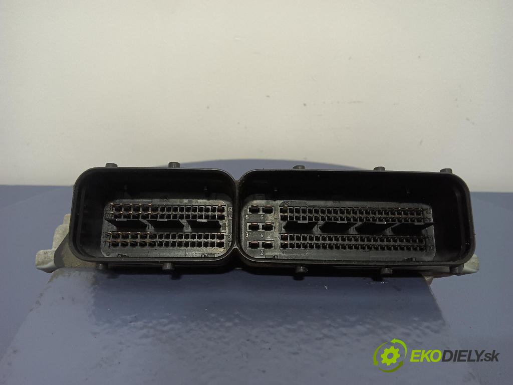 Vw Passat 2006 riadiaca jednotka Motor: 03G906021MS