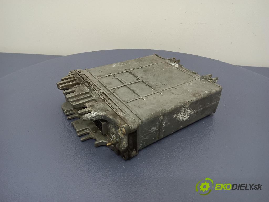 Audi A4 0 riadiaca jednotka Motor: 028906021BD