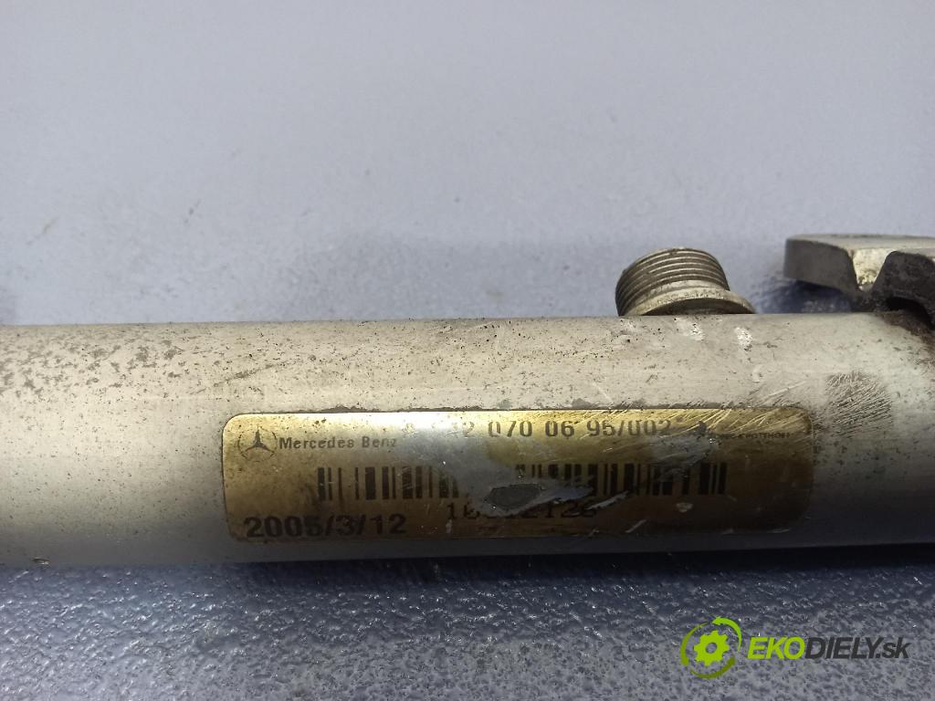 Mercedes 211 2005 lišta Zásobování A6420700695