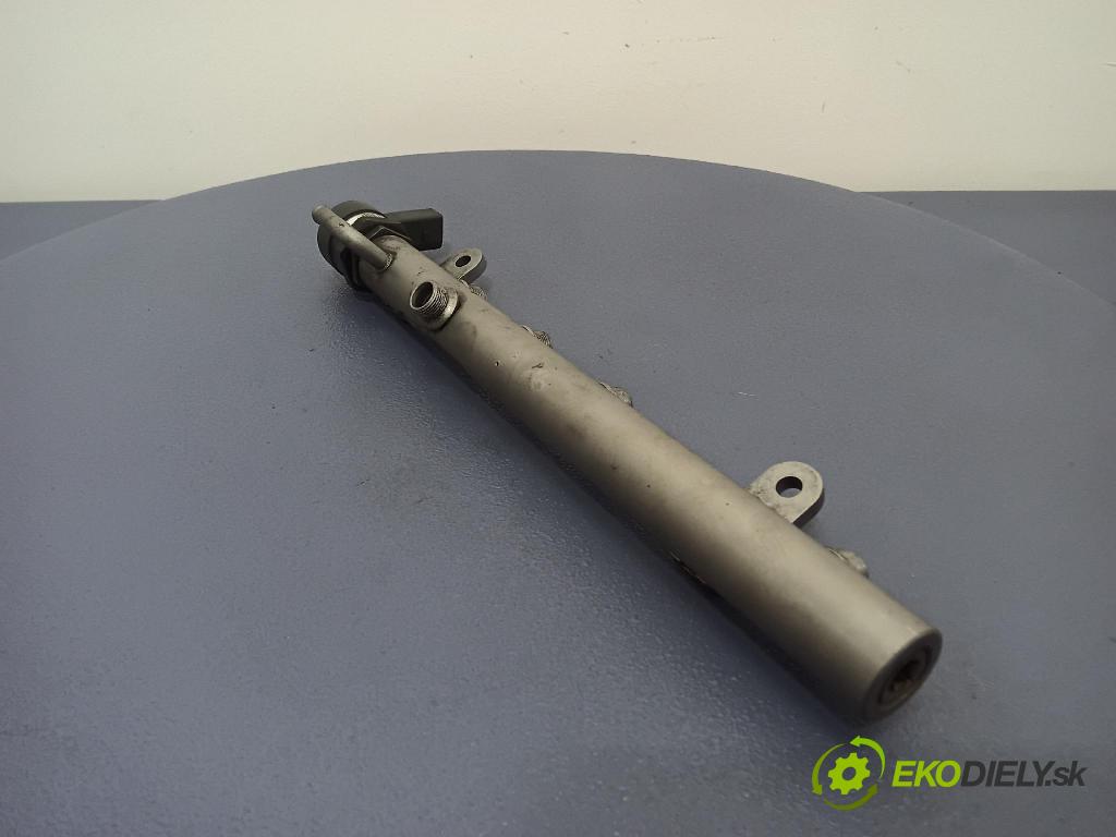 Mercedes 211 2005 lišta Dodávka: A6420700495