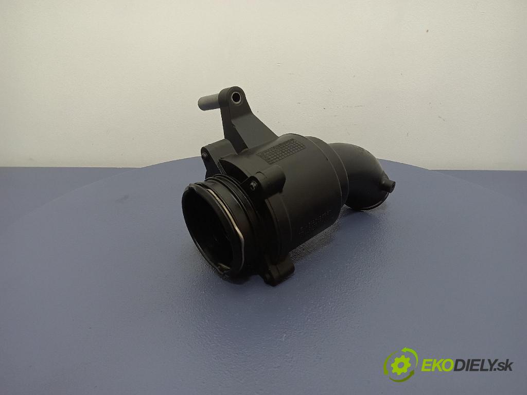 Mercedes 211 2005 trubka Vzduch: A6421400687