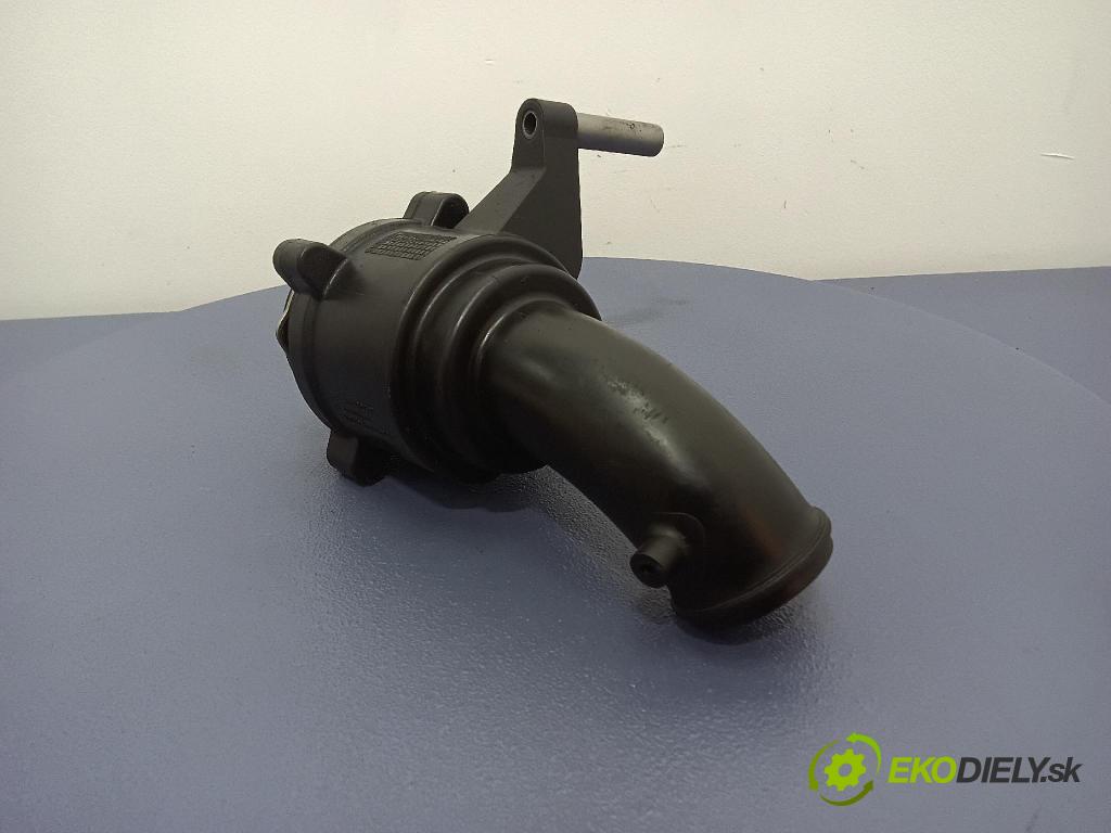 Mercedes 211 2005 trubka Vzduch: A6421400687