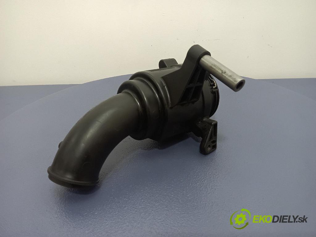 Mercedes 211 2005 trubka Vzduch: A6421400687