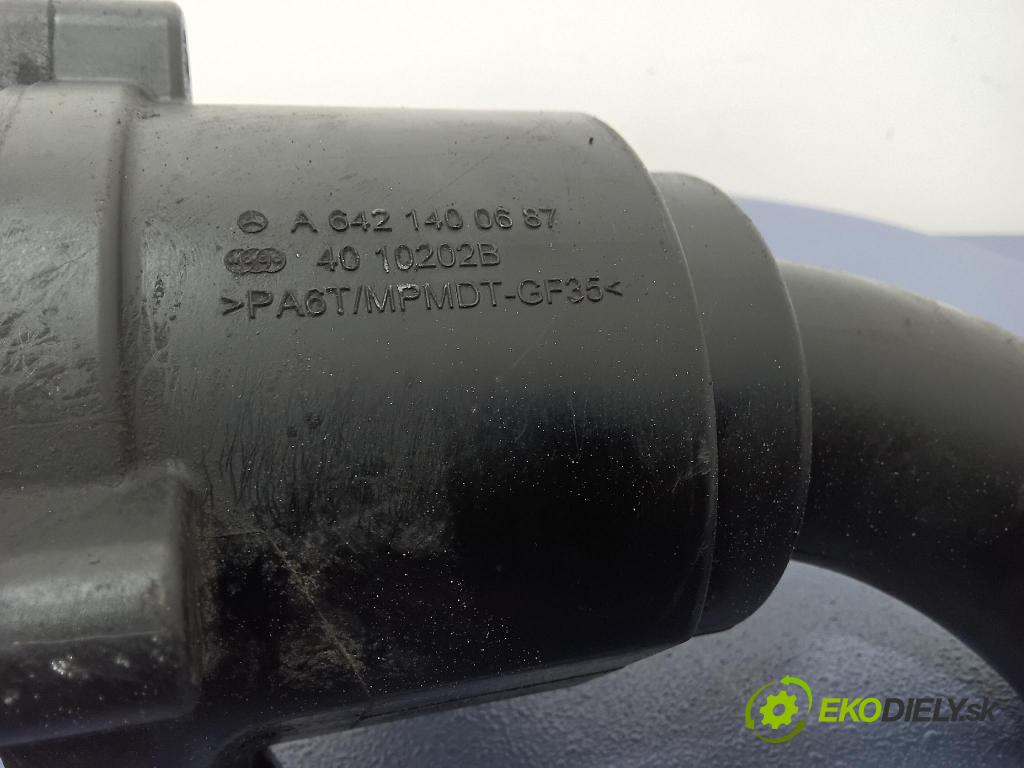 Mercedes 211 2005 rúrka Vzduch: A6421400687