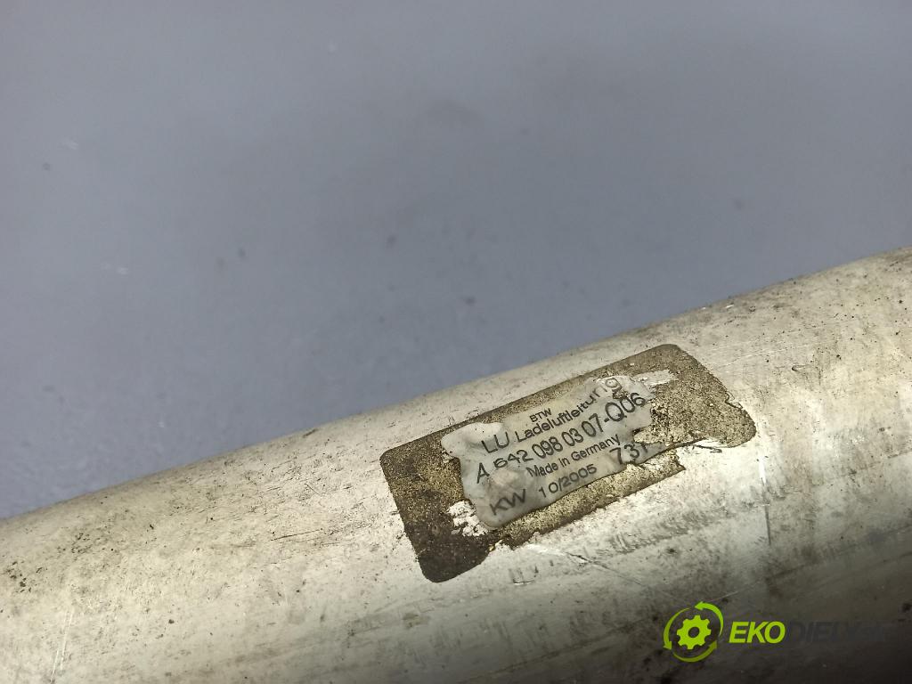 Mercedes 211 2005 rúrka Vzduch: A6420980307