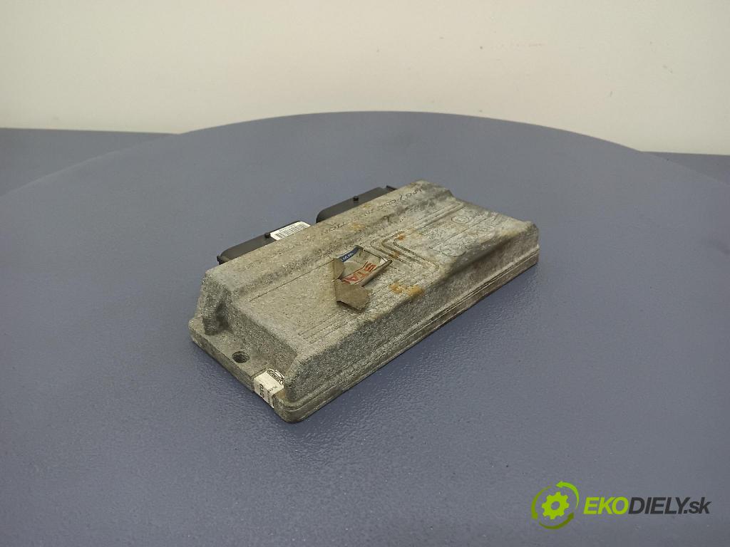 Chrysler Grand voyager 1998 řídící jednotka 67R-014289