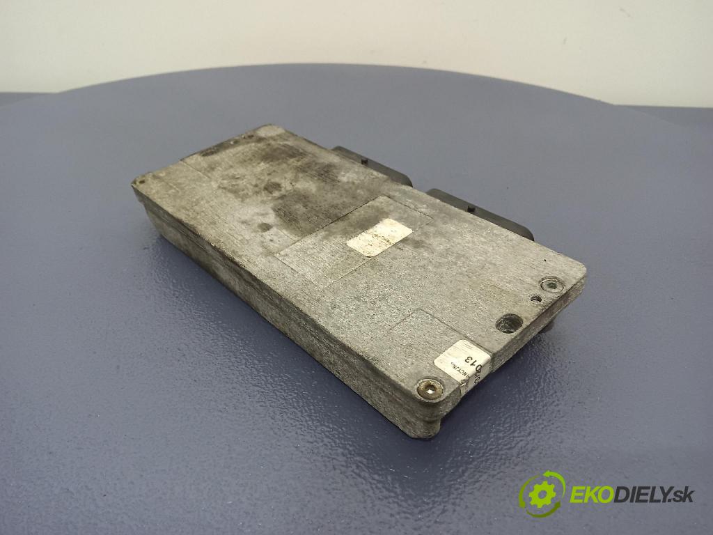 Chrysler Grand voyager 1998 řídící jednotka 67R-014289