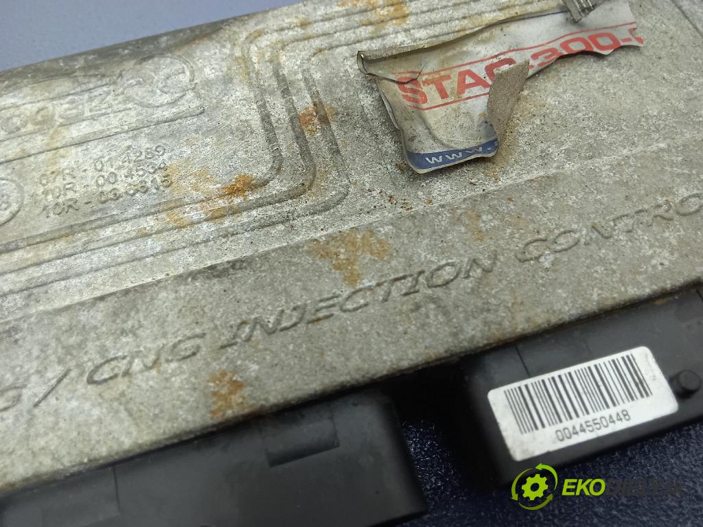 Chrysler Grand voyager 1998 riadiaca jednotka 67R-014289