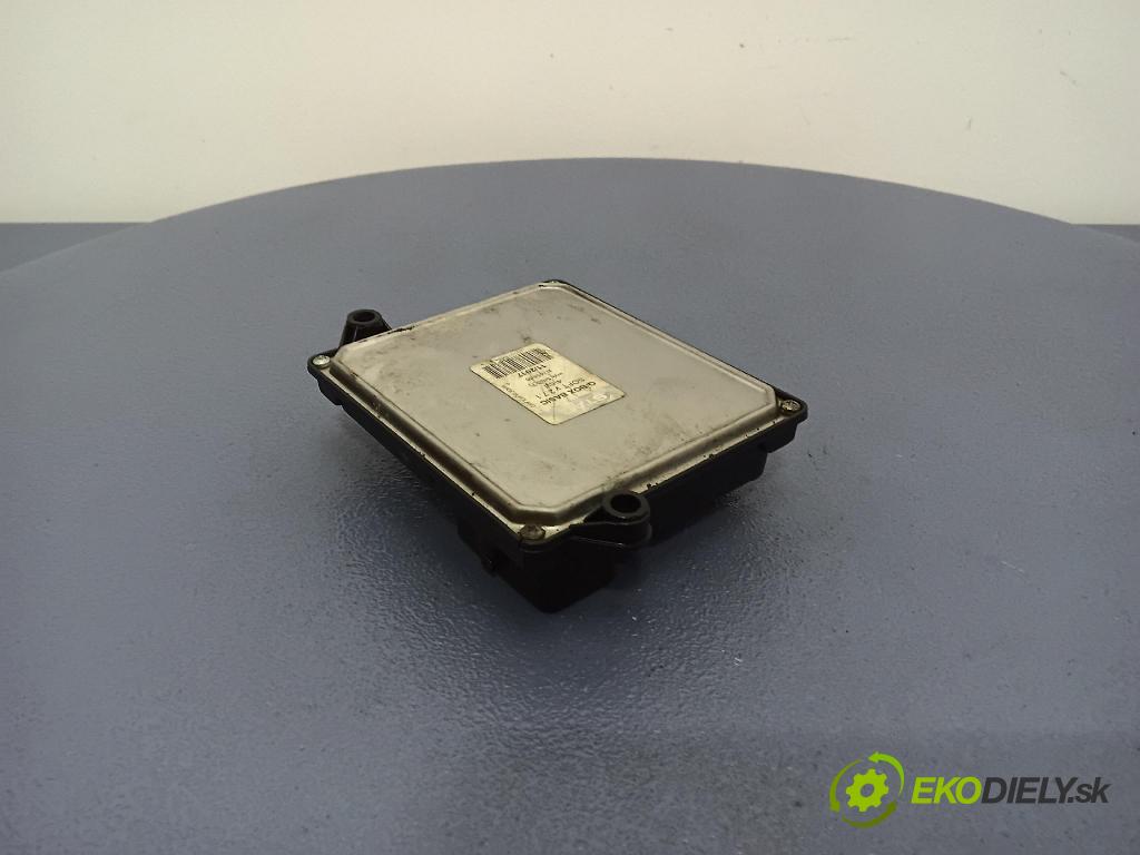 Honda Hr-v 2002 riadiaca jednotka 10R-036616