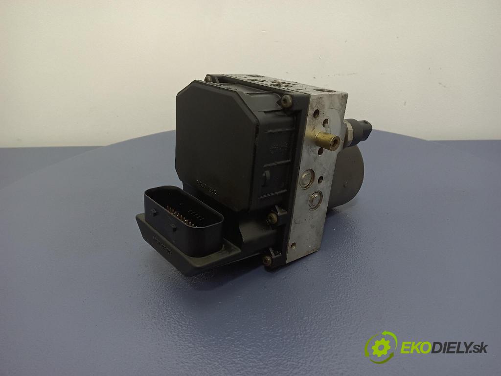 Audi A4 2002 čerpadlo ABS x 8E0614517