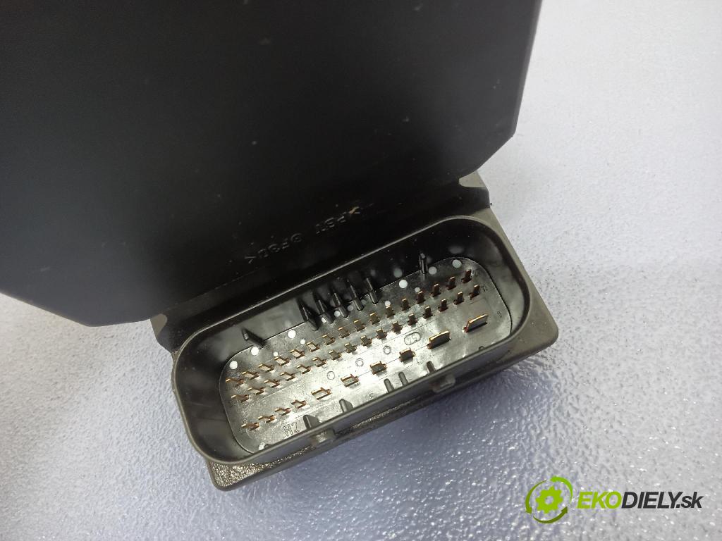 Audi A4 2002 čerpadlo ABS x 8E0614517