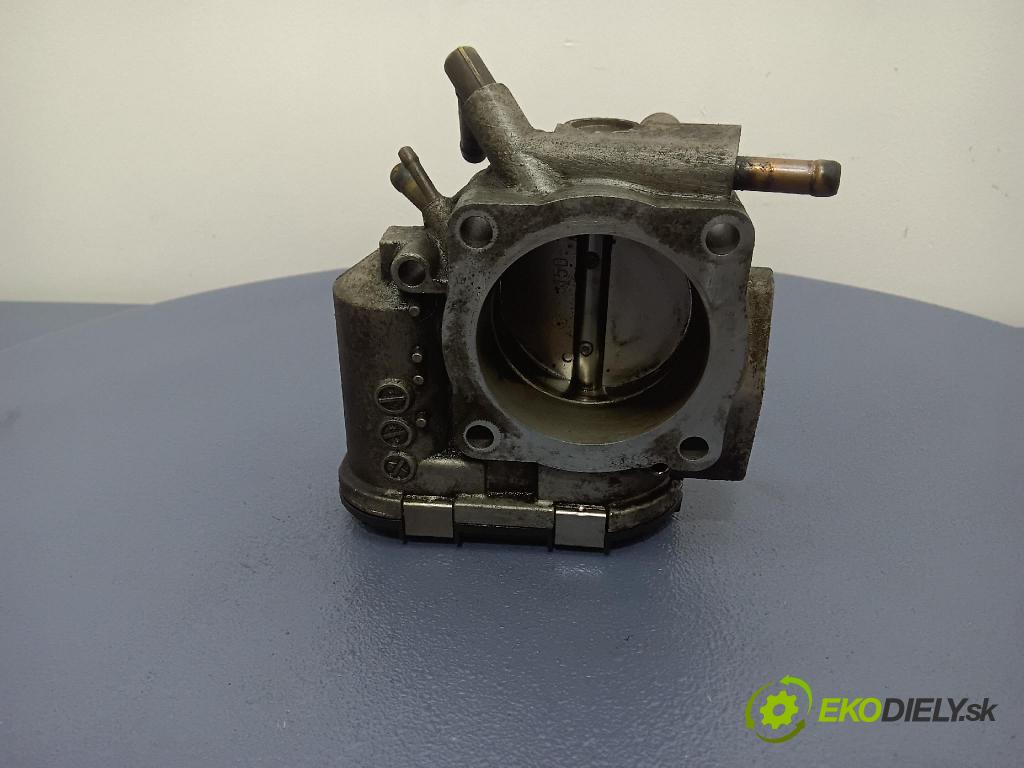 Audi A4 2002 klapka 06B133062H